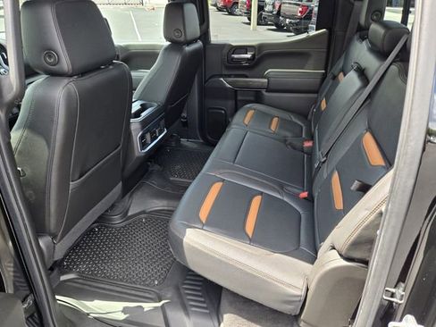 Used 2022 GMC Sierra 1500 AT4 w/ AT4 Premium Package AWD/4WD image 12