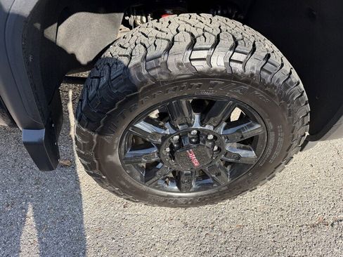 Used 2024 GMC Sierra 3500 AT4 w/ AT4 Premium Plus Package image 12