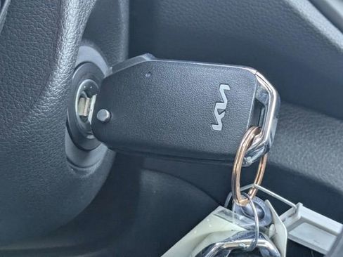 Used 2024 Kia Forte LXS w/ LXS Technology Package image 29