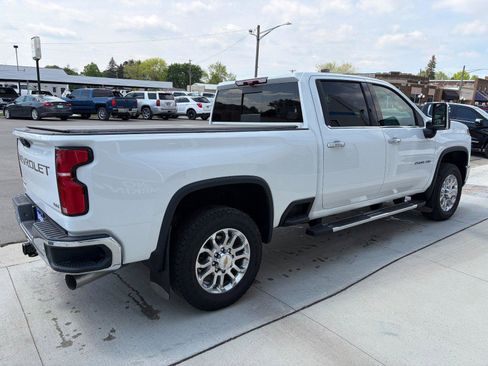 Used 2025 Chevrolet Silverado 2500 LTZ w/ LTZ Premium Package AWD/4WD image 5