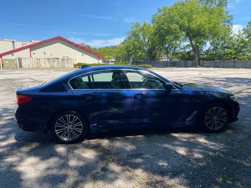 Used 2019 BMW 530i xDrive w/ Convenience Package AWD/4WD image 6