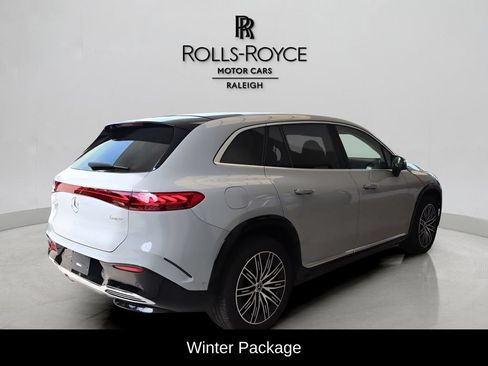 Used 2023 Mercedes-Benz EQS 580 4MATIC SUV image 4