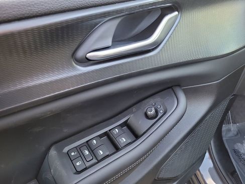 New 2025 Jeep Grand Cherokee Laredo image 16