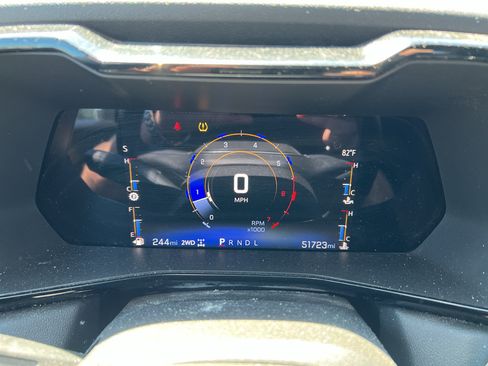 Used 2023 Chevrolet Colorado LT AWD/4WD image 13
