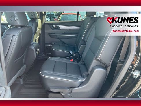 New 2026 Buick Enclave Sport Touring w/ LPO, Floor Liner Package AWD/4WD image 43