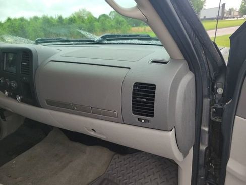 Used 2011 GMC Sierra 2500 SLE image 11