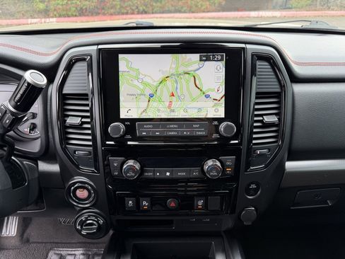 Used 2021 Nissan Titan PRO-4X image 20