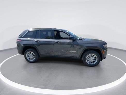 New 2025 Jeep Grand Cherokee Laredo X image 23