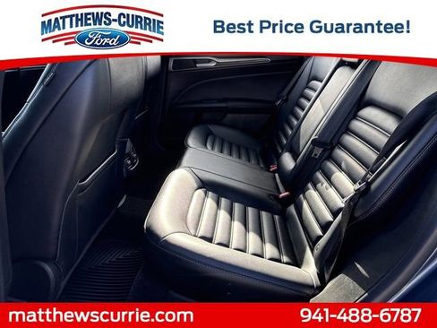 Used 2019 Ford Fusion SEL FWD image 12