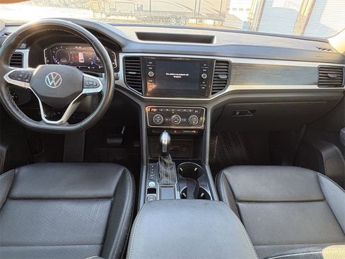 Used 2023 Volkswagen Atlas SE image 27