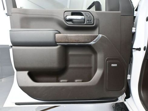 Used 2021 GMC Sierra 3500 Denali w/ Denali Ultimate Package image 22