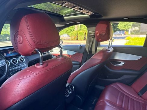 Used 2019 Mercedes-Benz C 300 4MATIC Sedan image 11