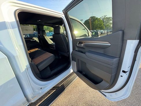 New 2026 Chevrolet Silverado 1500 High Country AWD/4WD image 24
