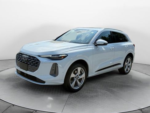 New 2025 Audi Q5 Premium Plus image 3