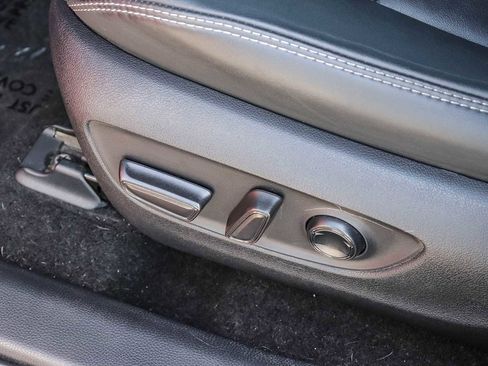 Used 2022 Toyota RAV4 XLE Premium image 22