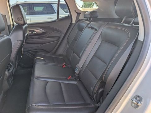 Used 2020 GMC Terrain SLT image 27