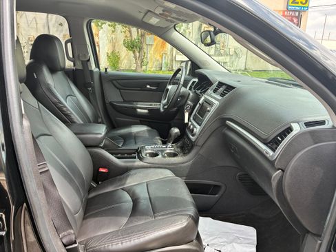 Used 2017 GMC Acadia Limited SLT AWD/4WD image 5