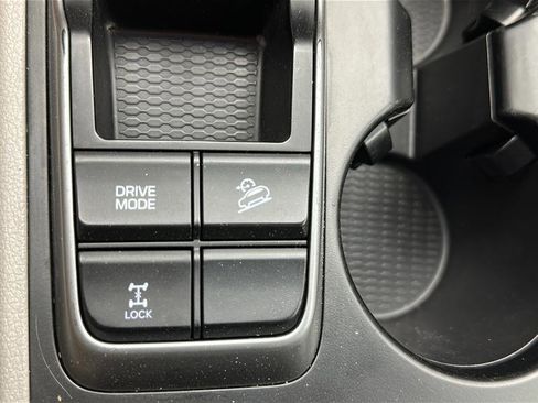 Used 2017 Hyundai Tucson SE AWD/4WD image 23