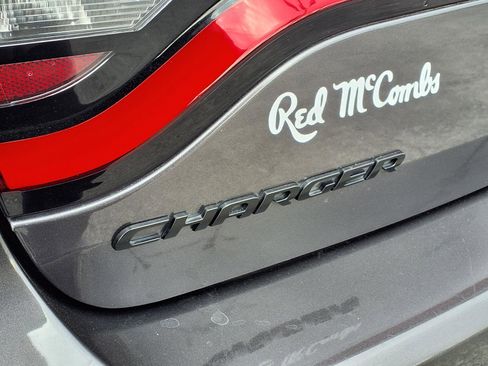 Used 2020 Dodge Charger SXT w/ Blacktop Package image 9