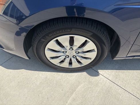 Used 2009 Honda Accord LX image 4