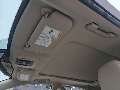 Used 2019 Toyota Camry XLE FWD image 28