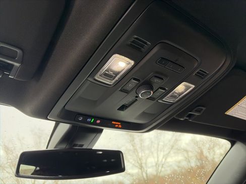 Used 2022 GMC Yukon XL Denali image 20