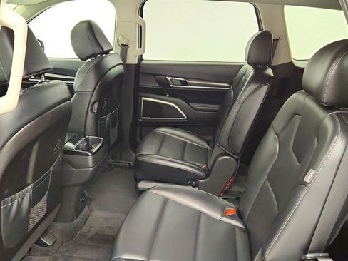 Used 2025 Kia Telluride S AWD/4WD image 22