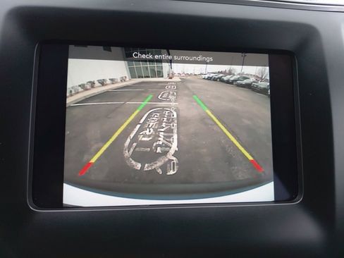 Used 2019 Jeep Cherokee Latitude Plus w/ Comfort/Convenience Group image 45