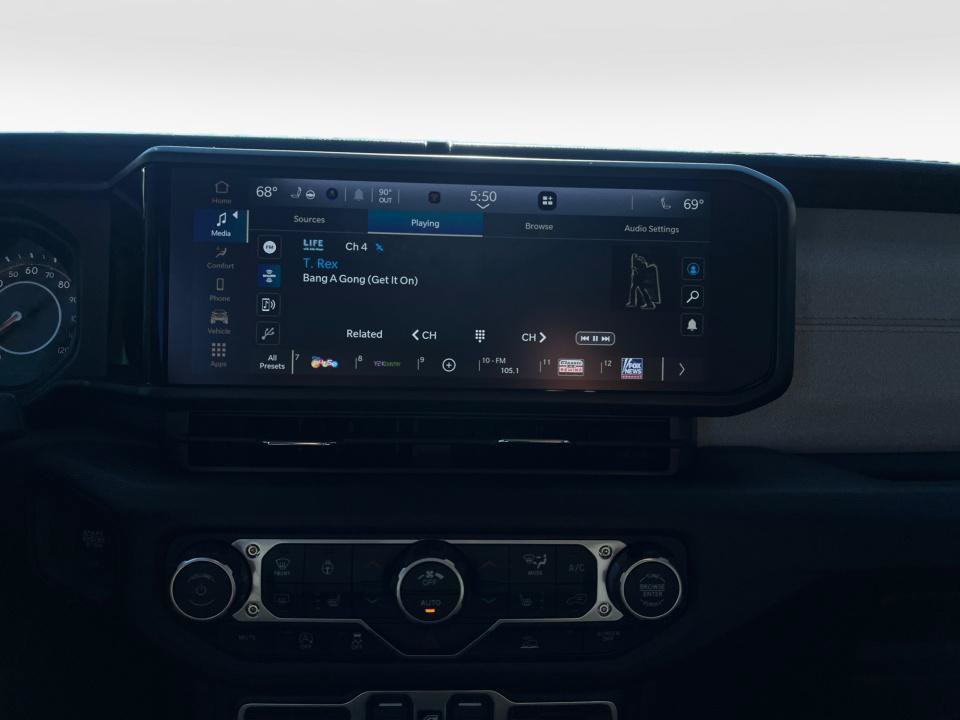 Used 2026 Jeep Wrangler Unlimited Sport AWD/4WD image 19