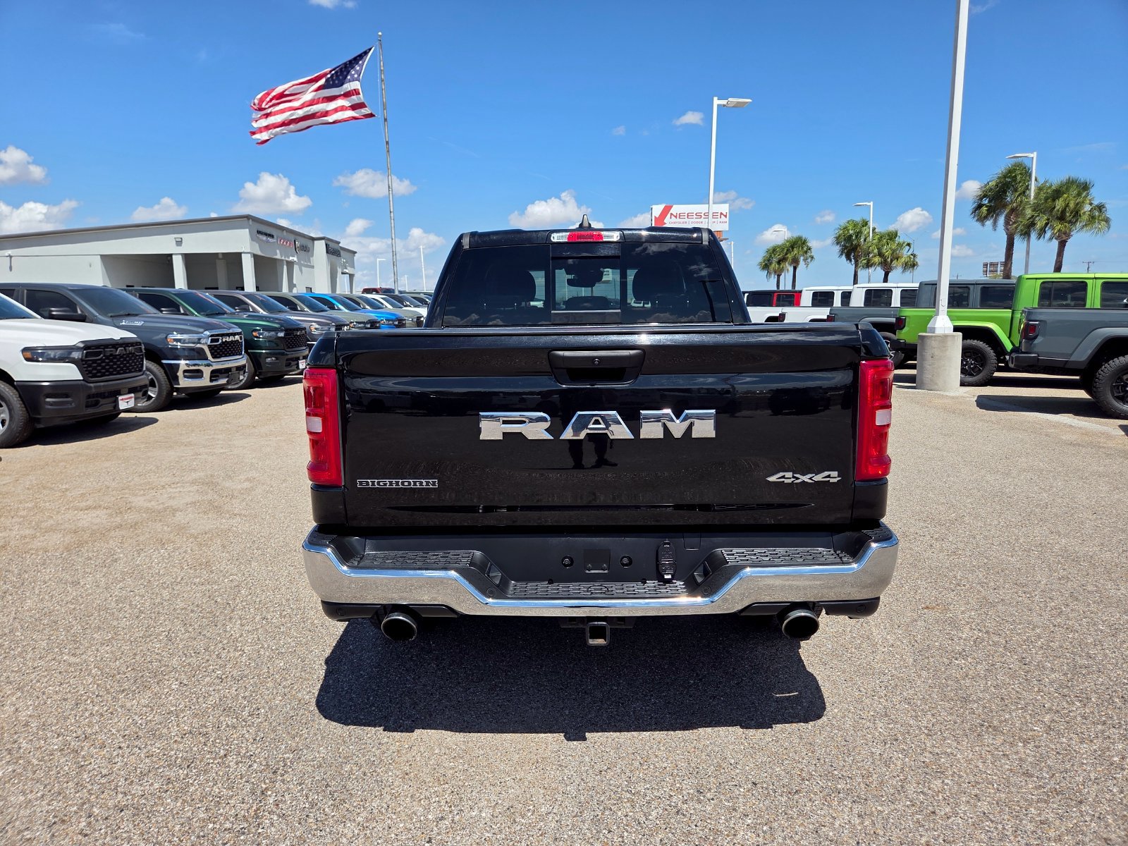 Used 2025 RAM 1500 Big Horn AWD/4WD image 8