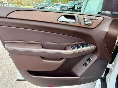 Used 2019 Mercedes-Benz GLS 450 4MATIC image 13