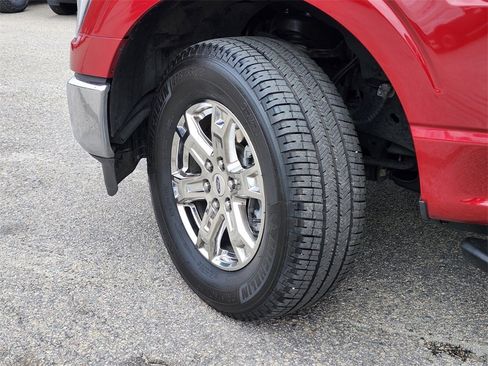 Certified 2022 Ford F150 XLT w/ Equipment Group 302A High image 30