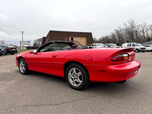 Used 1998 Chevrolet Camaro Z28 image 10