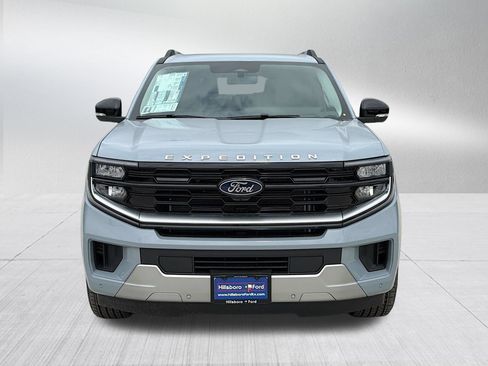 New 2026 Ford Expedition Platinum w/ Driver's Package AWD/4WD image 2
