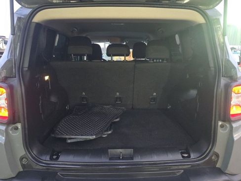 Used 2022 Jeep Renegade Latitude image 15