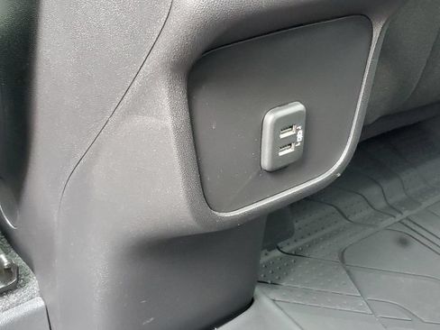 Used 2024 Chevrolet Equinox LT w/ LPO, Floor Liner Package FWD image 28