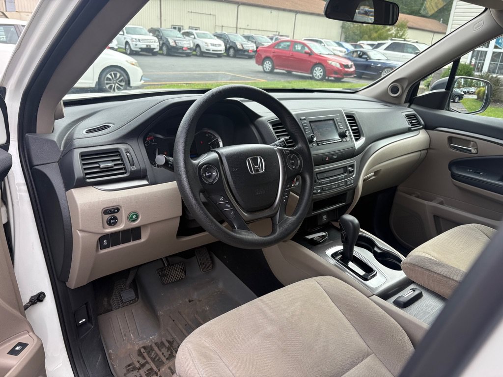 Used 2017 Honda Pilot LX image 14