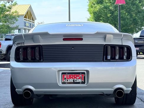 Used 2007 Ford Mustang GT Premium RWD image 4