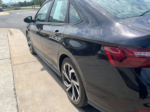 Used 2023 Volkswagen Jetta GLI Autobahn image 18