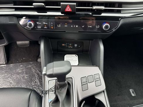 New 2026 Kia Sportage SX FWD image 28