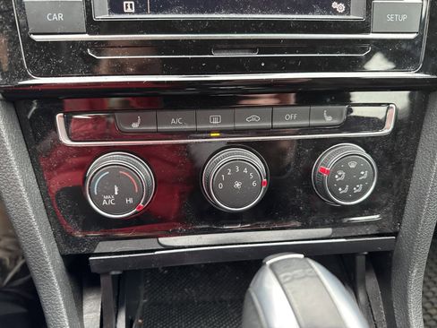 Used 2019 Volkswagen GTI Rabbit Edition image 19