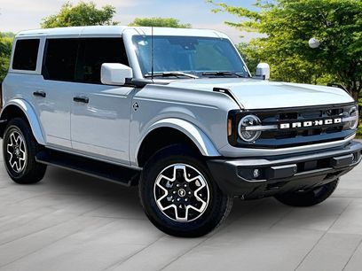 New 2026 Ford Bronco Outer Banks