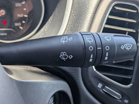 Used 2018 Jeep Compass Latitude w/ Popular Equipment Group FWD image 30
