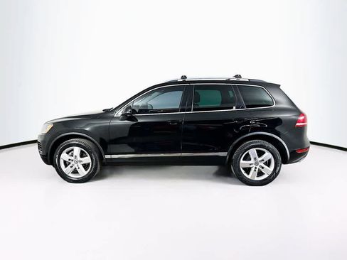 Used 2013 Volkswagen Touareg TDI AWD/4WD image 3