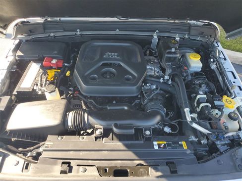 Used 2022 Jeep Wrangler Unlimited Sport image 11