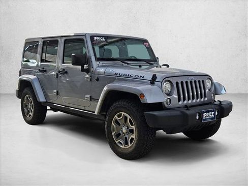 Used 2017 Jeep Wrangler Unlimited Rubicon w/ Connectivity Group AWD/4WD image 3