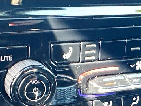 Used 2023 Jeep Grand Cherokee Altitude image 19