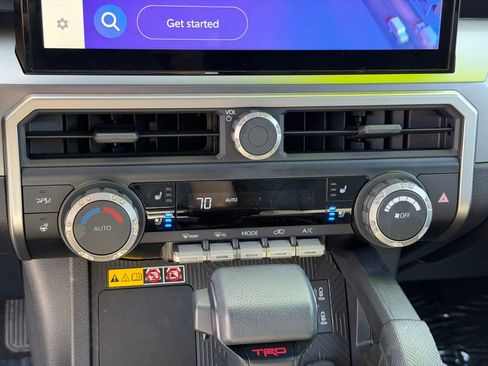 Used 2025 Toyota 4Runner TRD Off-Road Premium image 25