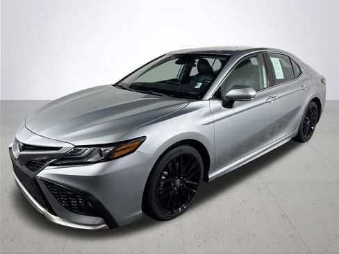 Used 2024 Toyota Camry XSE image 2