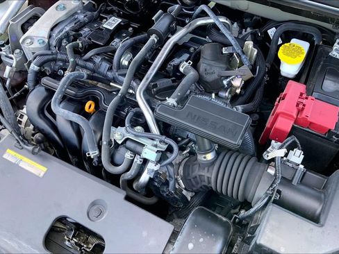 Used 2025 Nissan Sentra SV FWD image 30